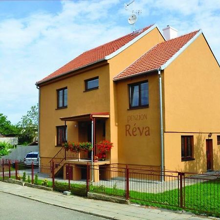 Penzion Reva Valtice Εξωτερικό φωτογραφία